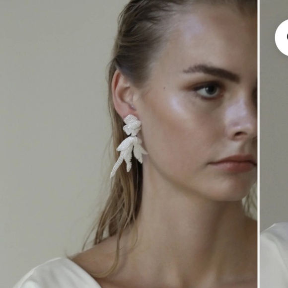 Elegant Cream Leaf Earrings - Picture 1 of 2